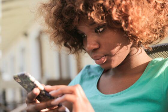 Using Your Phone To Keep On Track With Your Finances